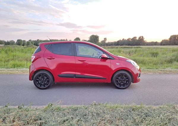 Hyundai i10 cena 27900 przebieg: 93300, rok produkcji 2016 z Kościan małe 254